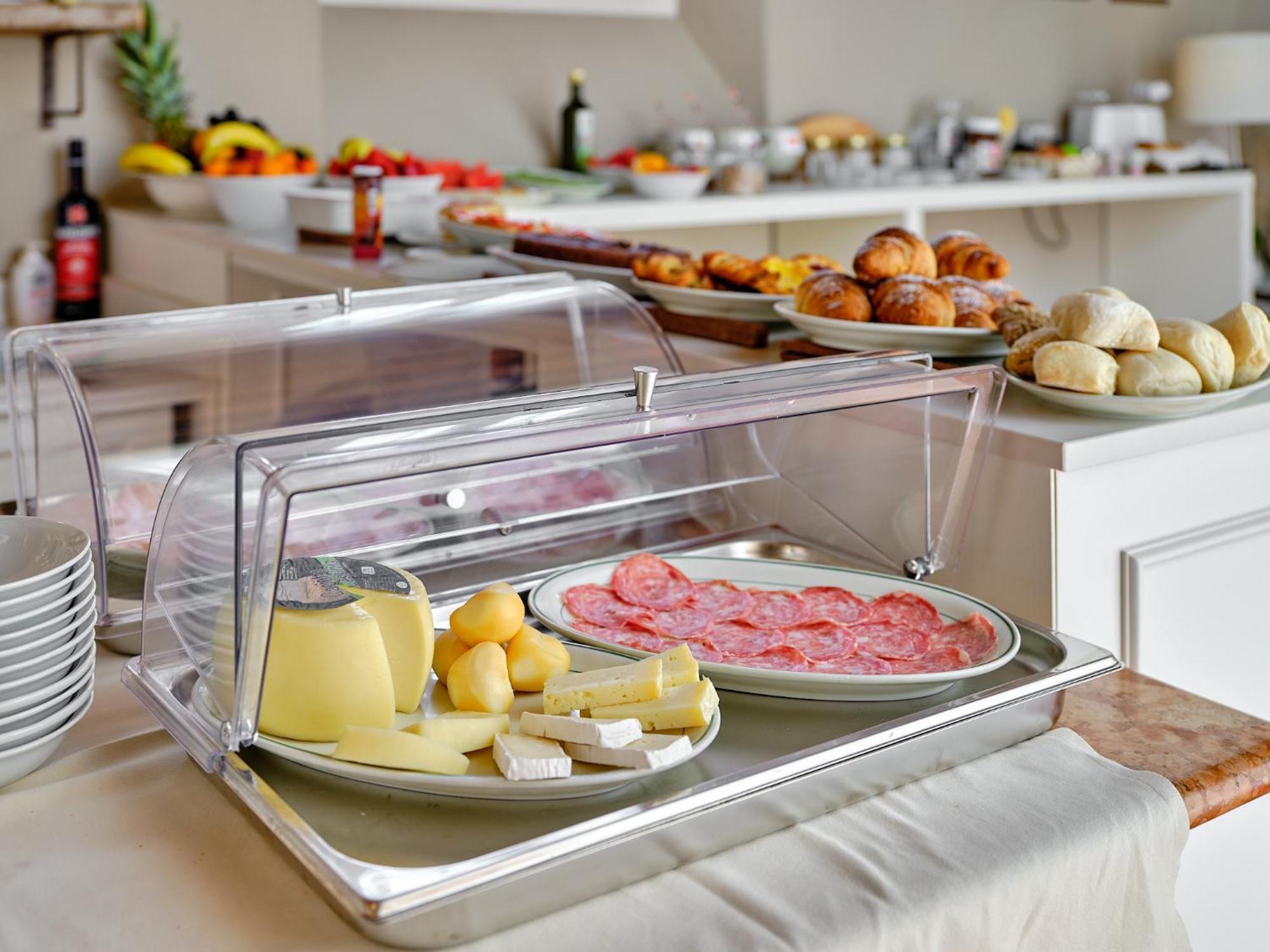Villa Padovani Relais De Charme - Adults Only Pastrengo Dış mekan fotoğraf